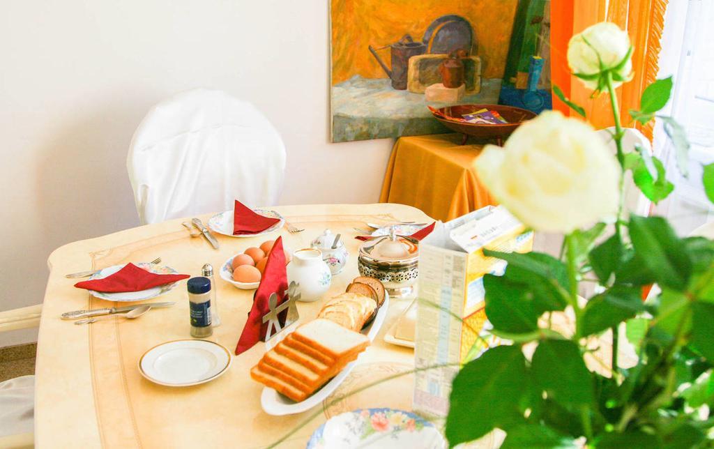 Irena Family House Hotel VNO Kamer foto
